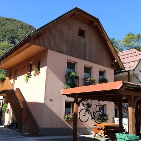 Apartma Na Vasi *